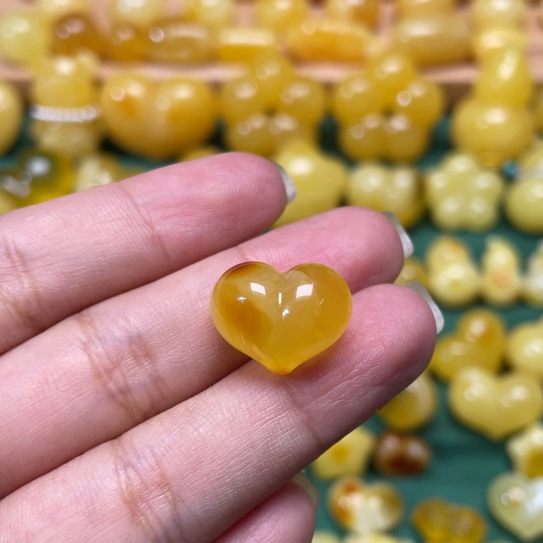 琥珀未镶嵌珠宝奇石