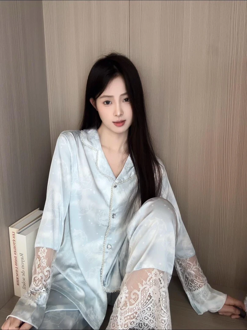 花卉缎面拼接蕾丝边法式高级感冰丝睡衣女秋季韩版长袖家居服套装