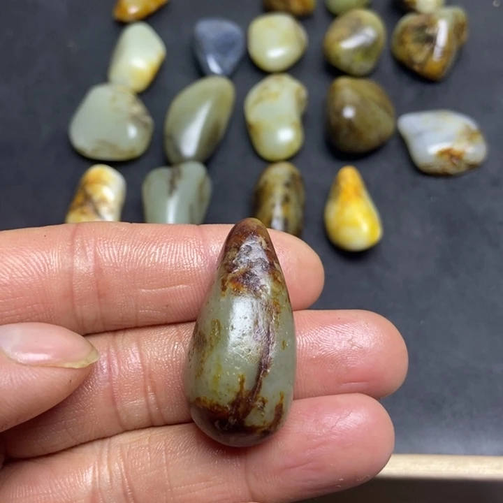 美***然和田玉（糖玉）未镶嵌珠宝奇石