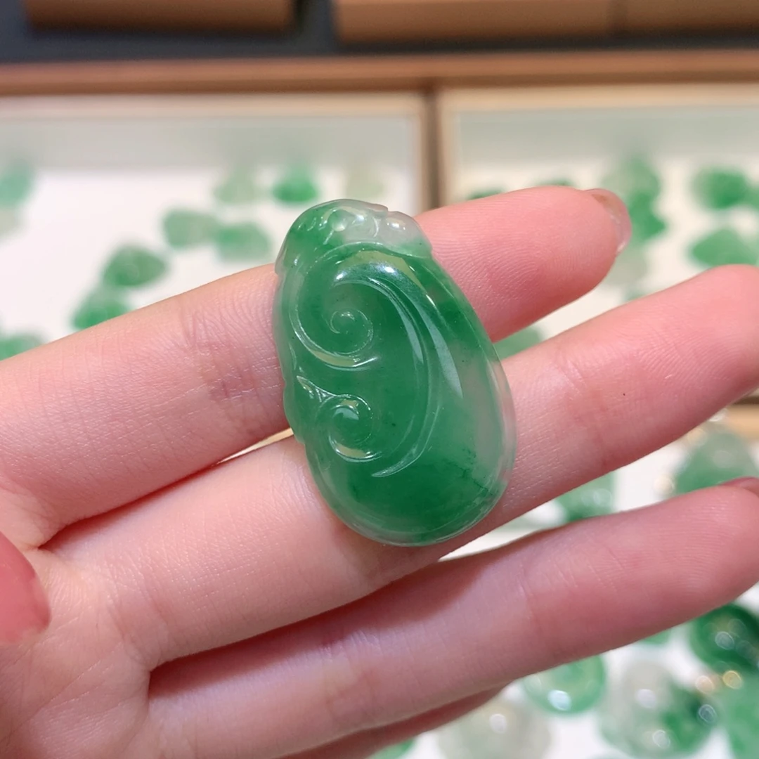 石英质玉（非洲翠）未镶嵌颈饰蜡*新如意