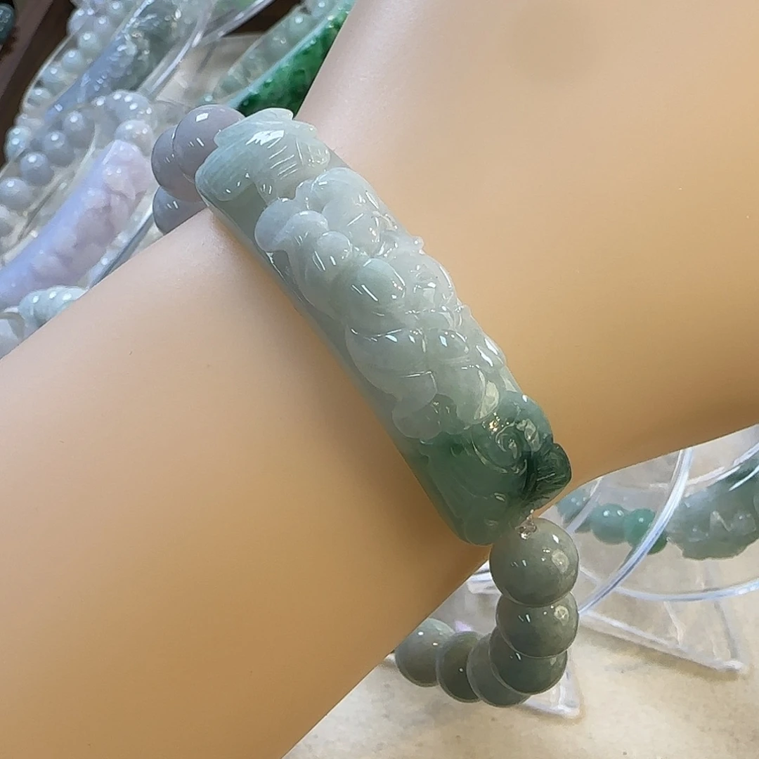 颈饰未镶嵌翡翠手牌