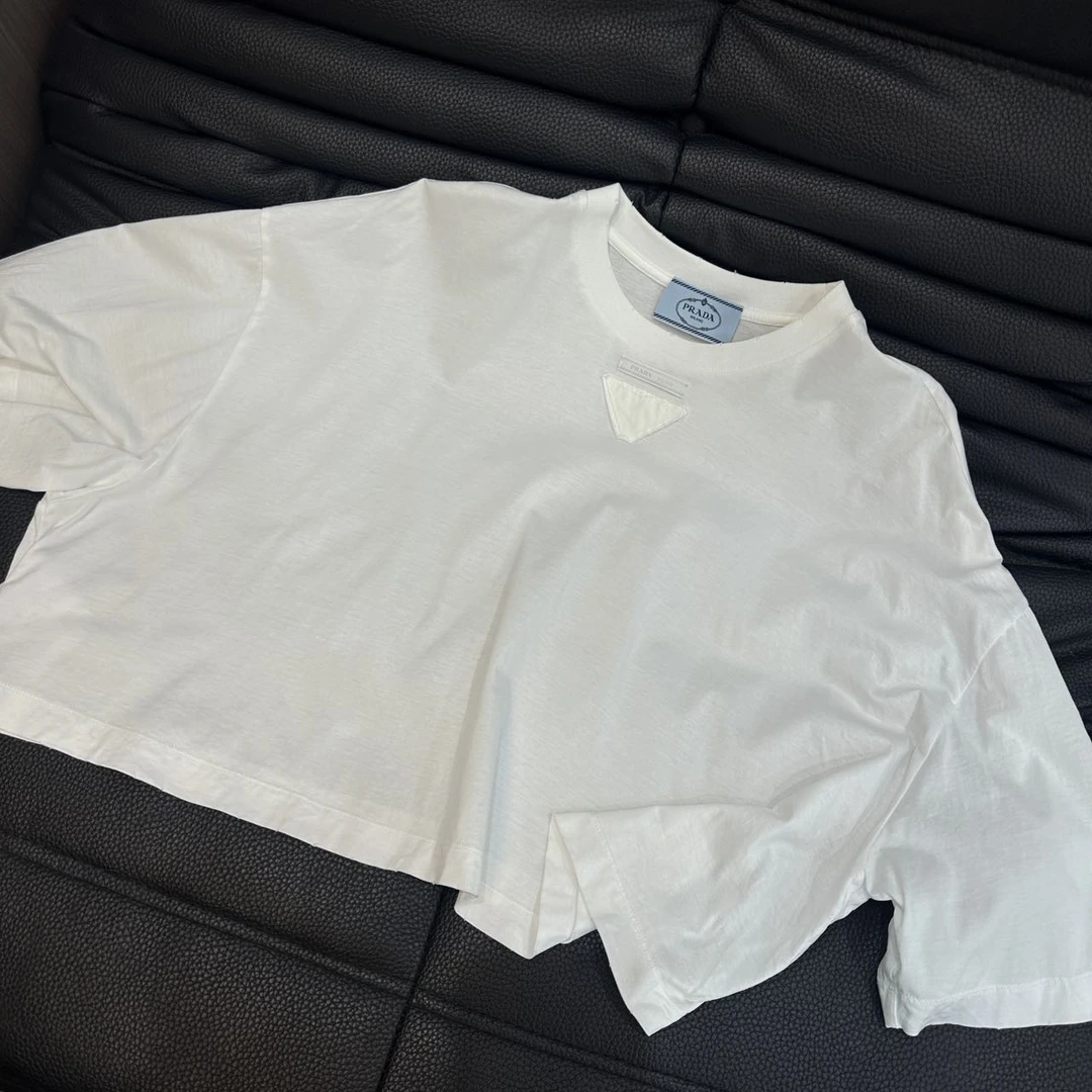 99新 Prada/普拉达 白色薄款高腰T恤M码