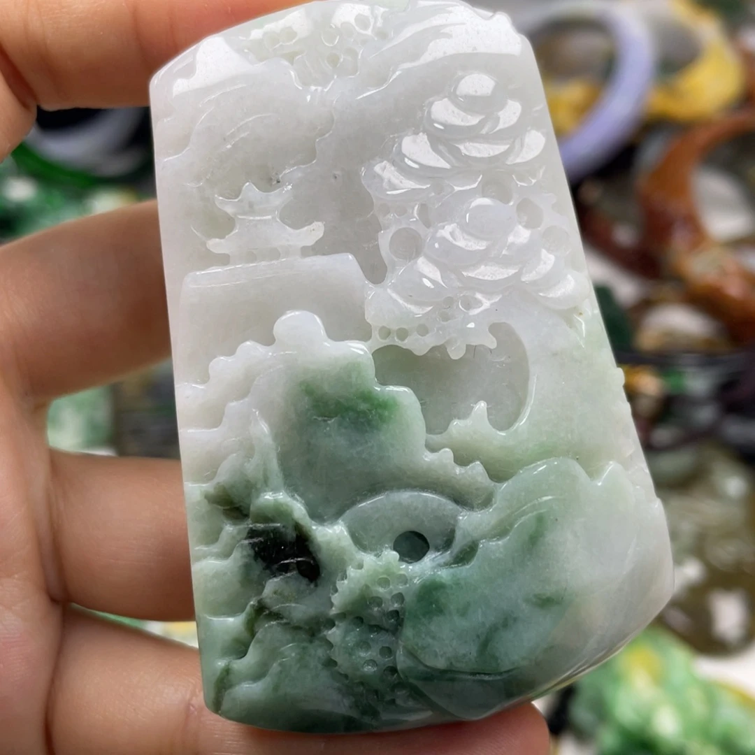 颈饰未镶嵌翡翠牌子