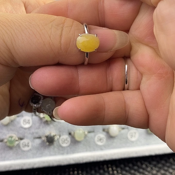 未镶嵌戒指翡翠糖*缅甸