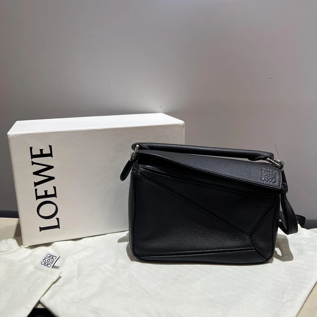 99新 LOEWE/罗意威 LOEWE 罗意威几何包 黑色牛皮 mini