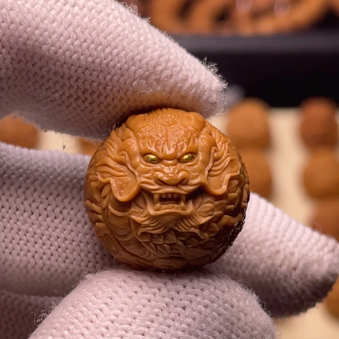 吊坠猴头核桃龙珠镶嵌款19.2