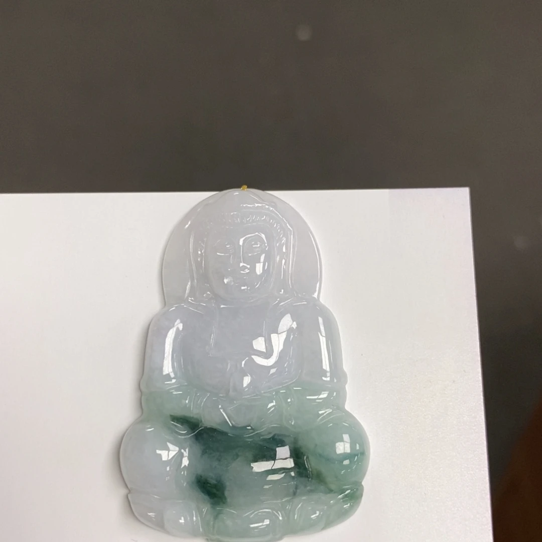 翡翠未镶嵌颈饰观音