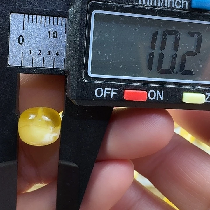 蜜蜡未镶嵌裸石21