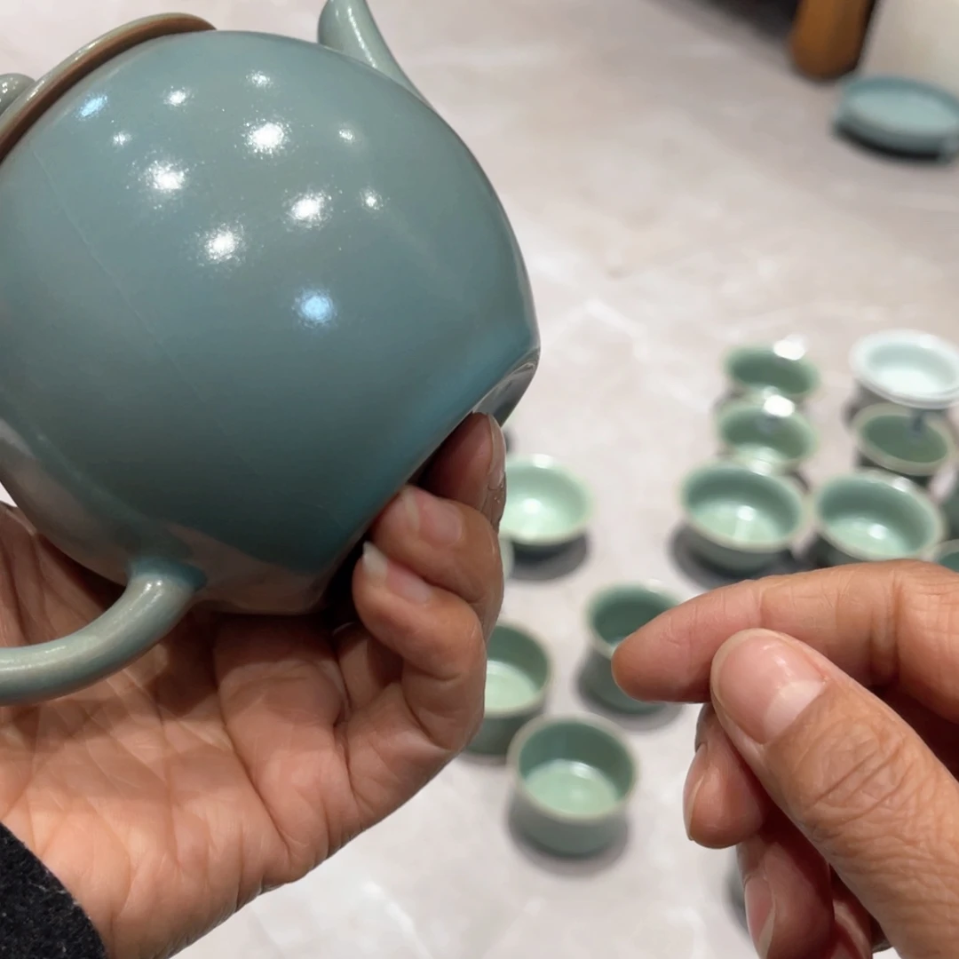 红***道瓷杯子仿古的小木屋与建筑装饰巧妙