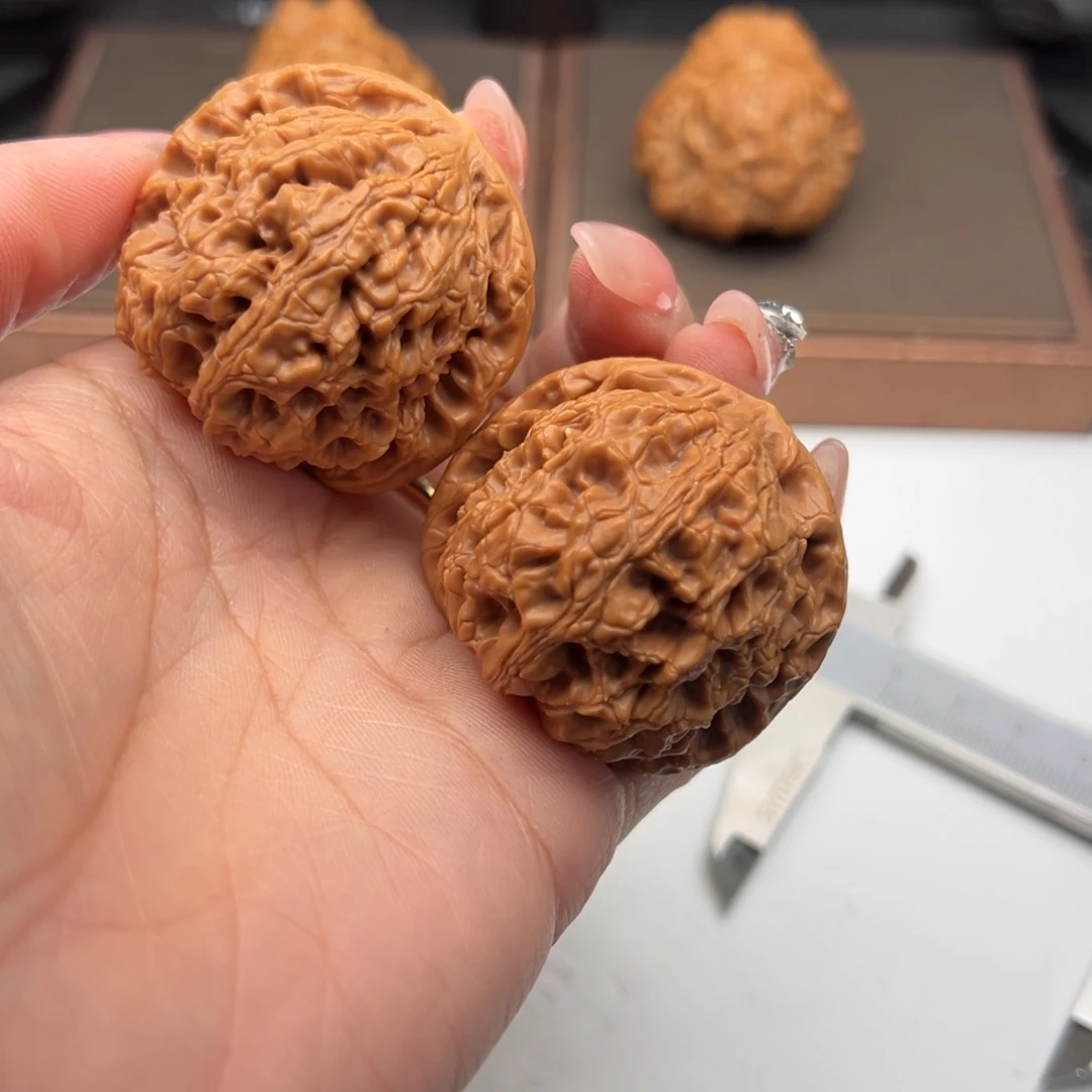 文玩核桃把件水龙纹42