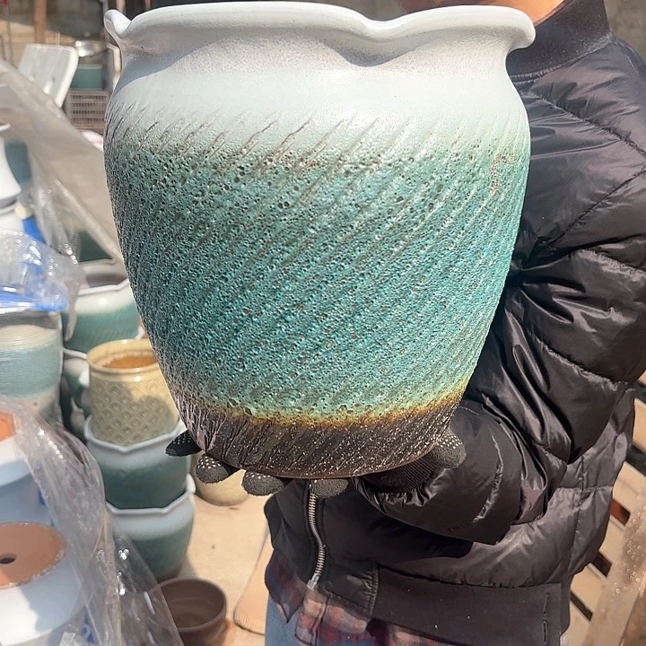 红陶白蓝口径23高度26