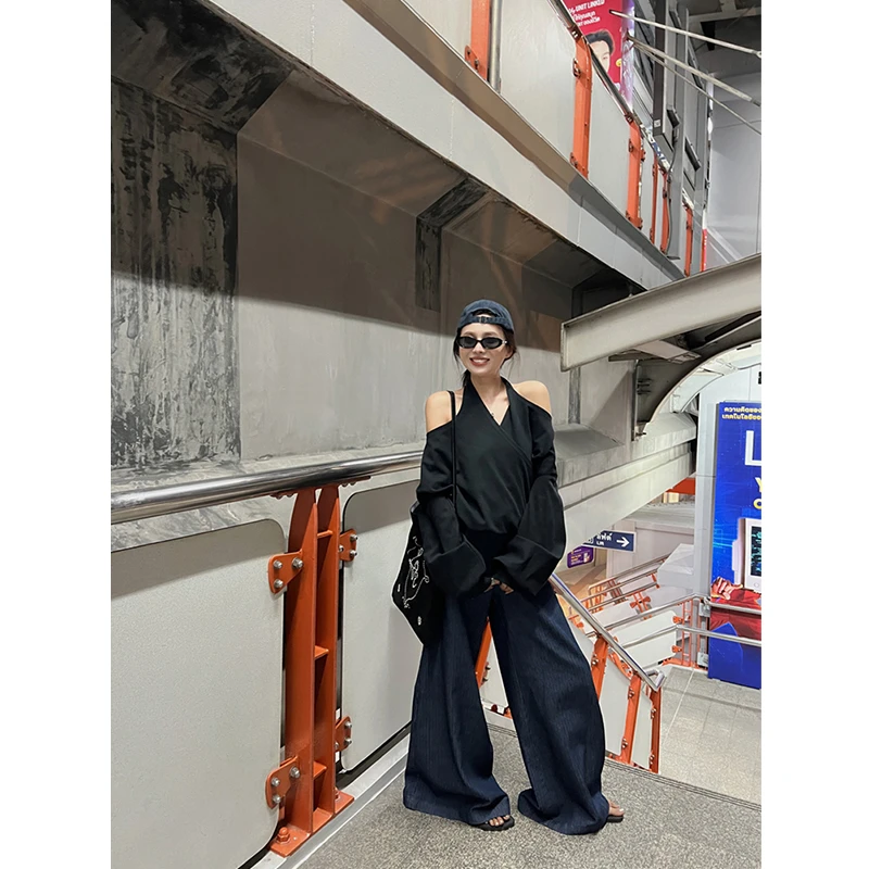 春游出行衣服韩系穿搭挂脖两穿露肩卫衣高腰宽松慵懒风拖地阔腿裤