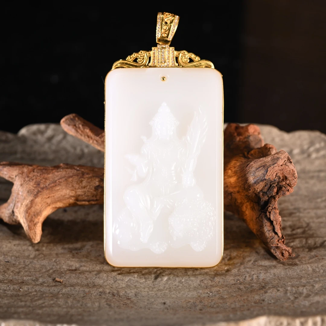 LOT8880 2510200005和田玉文殊菩萨牌佩/杭拍