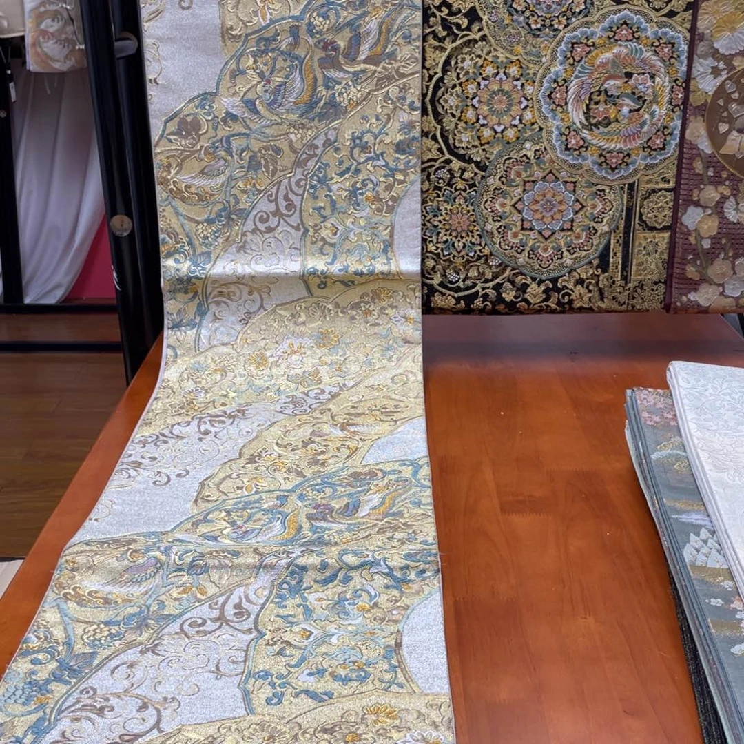 织绣织银凤凰唐草纹