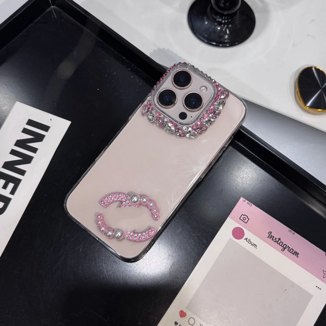 INS轻奢粉色小香钻适用于iPhone15水滴钻16pro亚克力16promax壳
