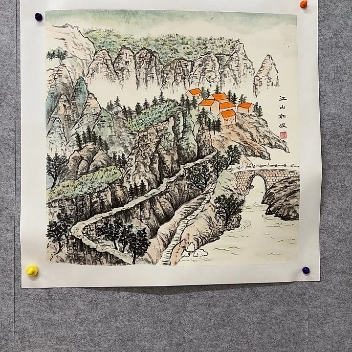 国画花鸟等图案为一体而