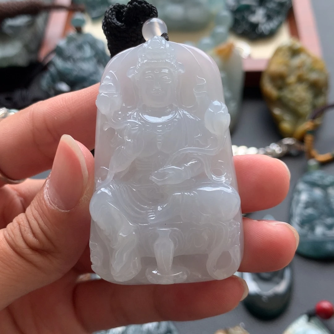 清***鸿颈饰未镶嵌翡翠观音