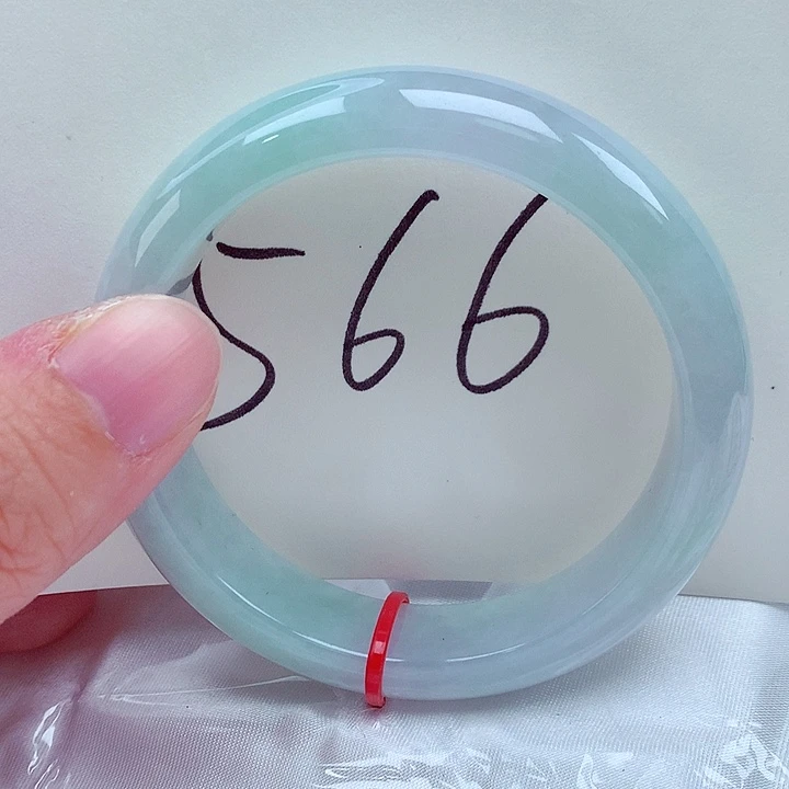 翡翠未镶嵌手镯翡翠