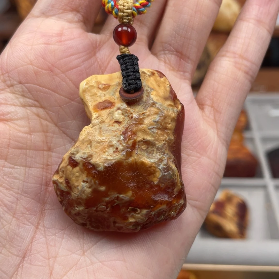 未镶嵌蜜蜡珠宝奇石