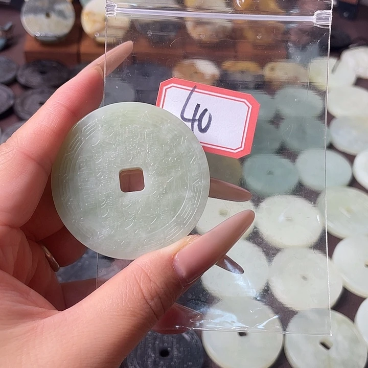 蛇纹石玉合金颈饰