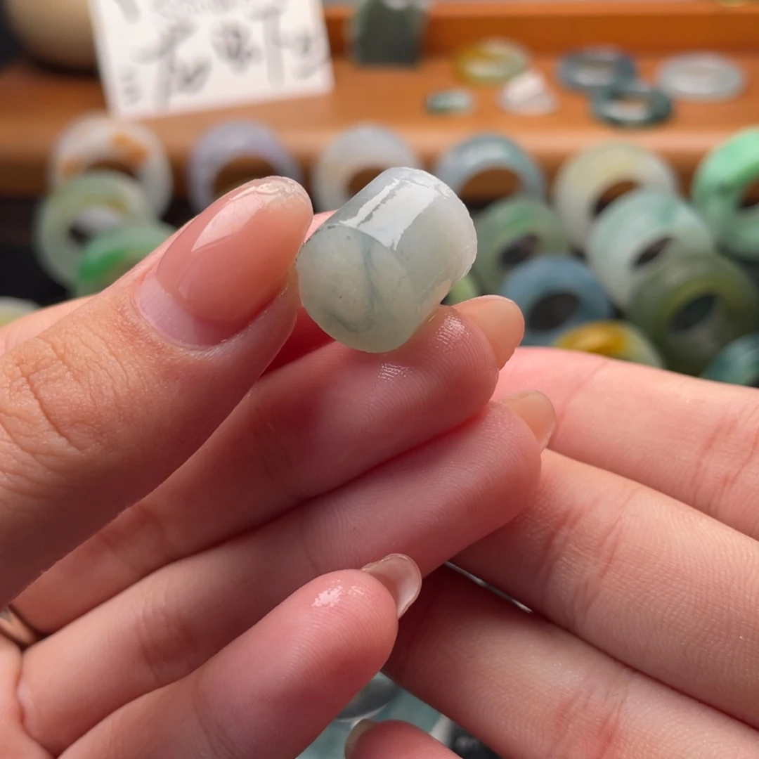 未镶嵌定制翡翠完美