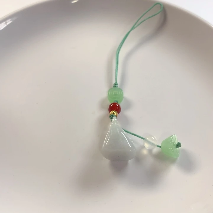 翡翠未镶嵌颈饰挂饰