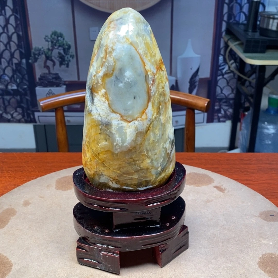 猛***腿玉岫岩精品原石摆件