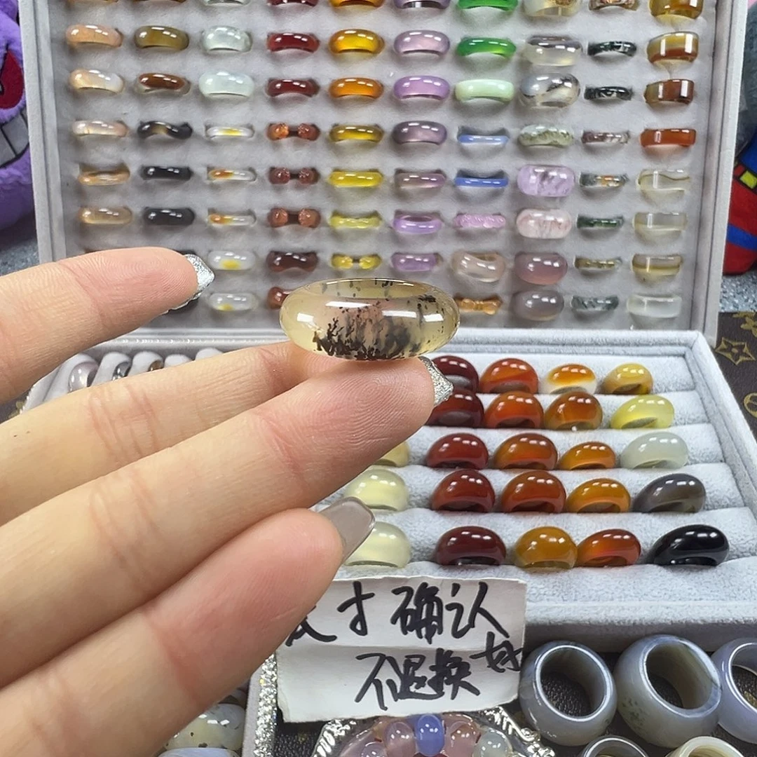 玛瑙/玉髓未镶嵌戒圈A8不退换15.9港11+