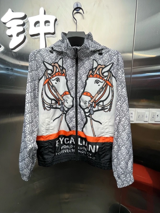 专柜名品，夹克（卡家）男款运动休闲春秋