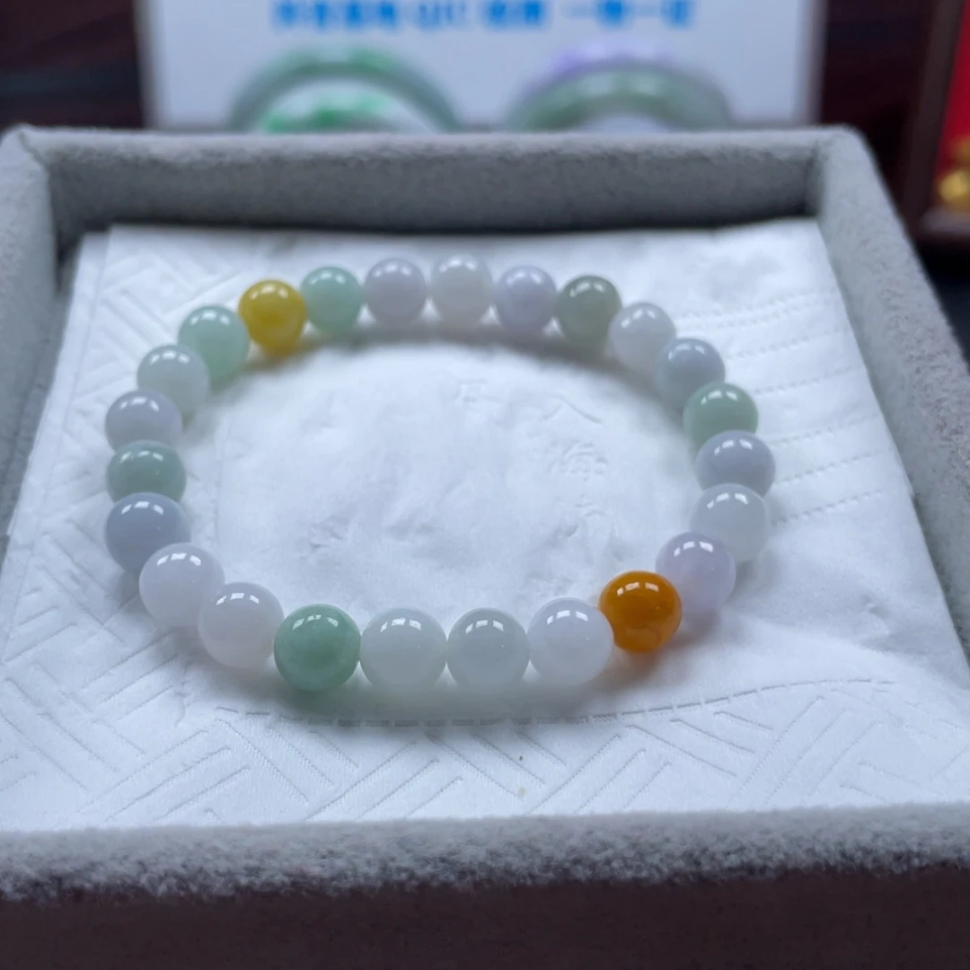 翡翠未镶嵌颈饰挂件