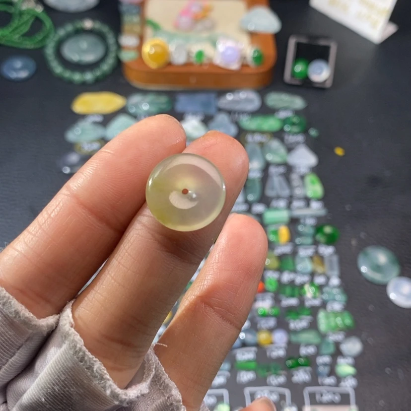 【闪购商品】翡翠挂件未镶嵌扣子