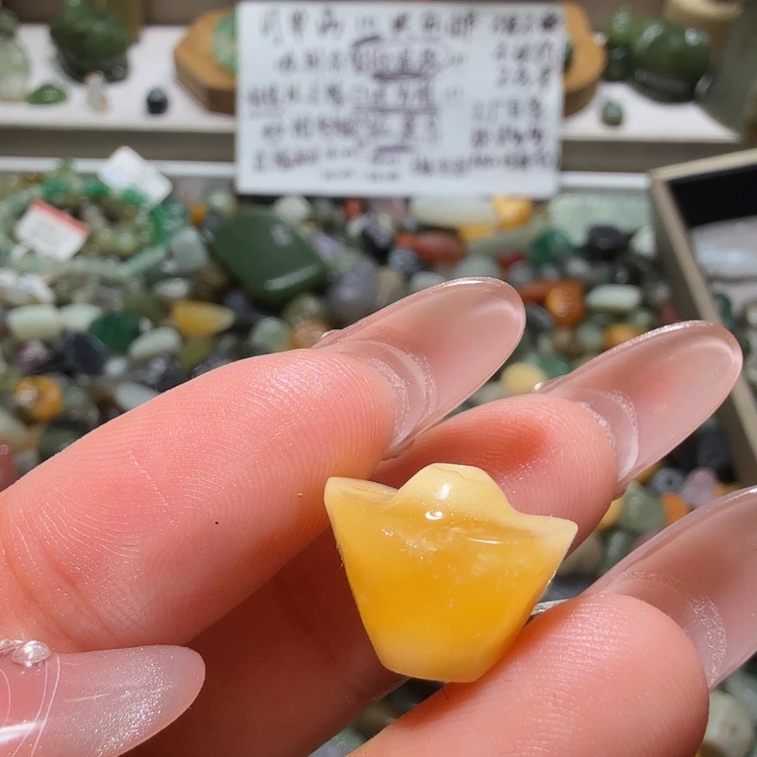 和田玉未镶嵌珠宝奇石