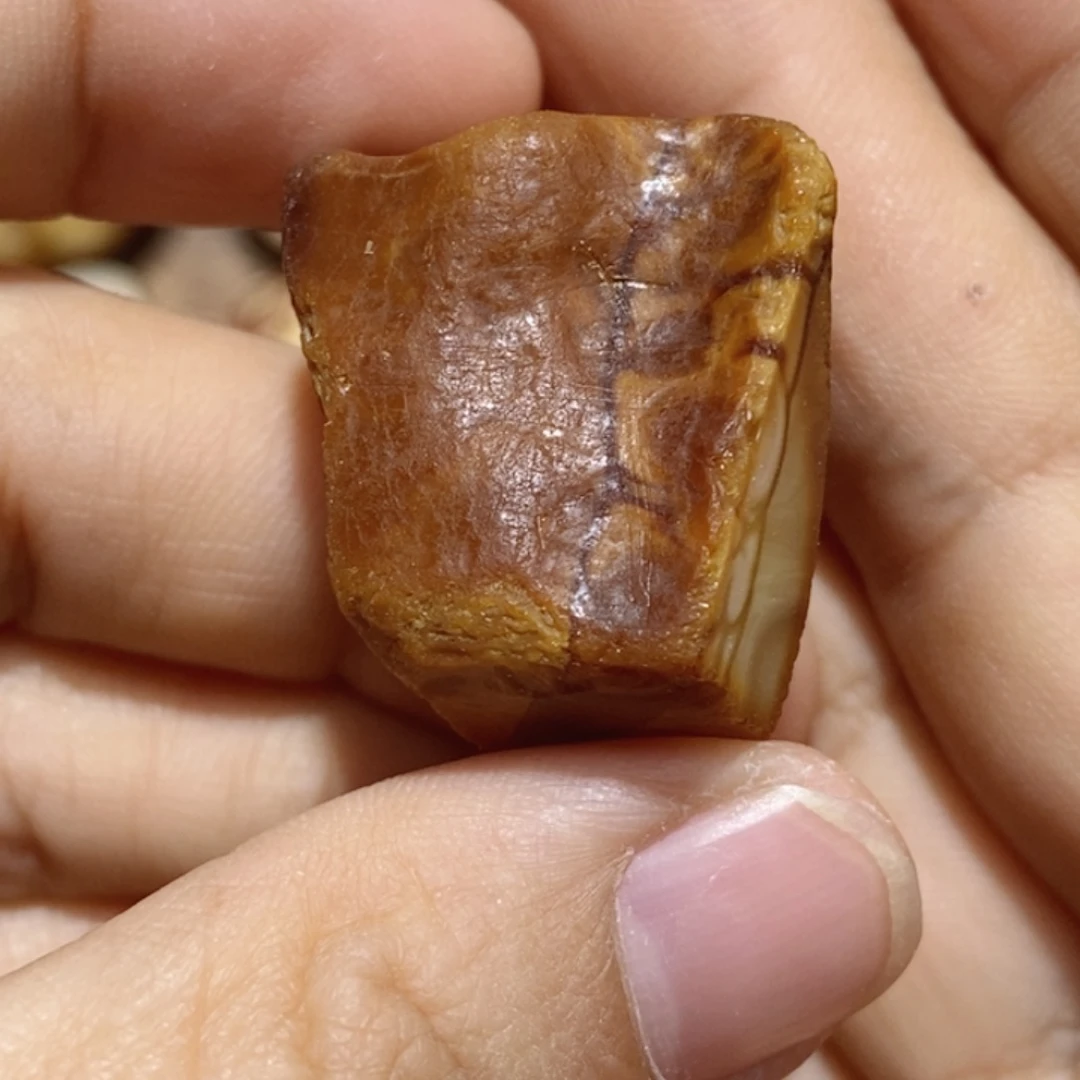 定制琥珀蜜蜡原石