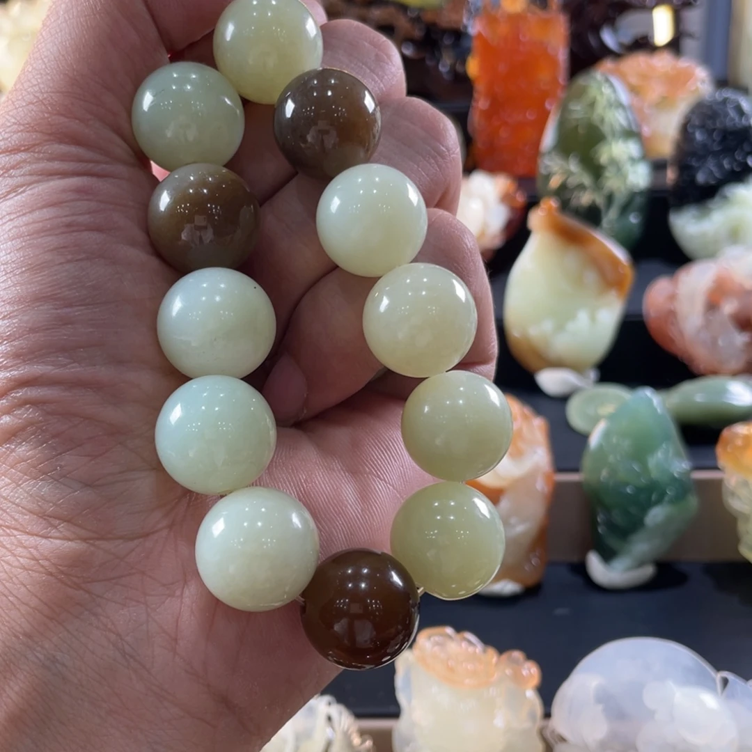 南***渡和田玉（糖玉）未镶嵌手链