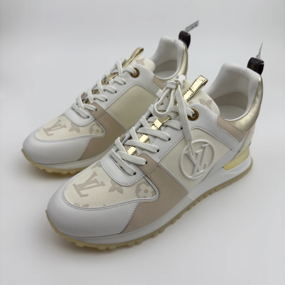 未使用 LouisVuitton/路易威登 Run Away低帮 运动鞋38.5码/3258