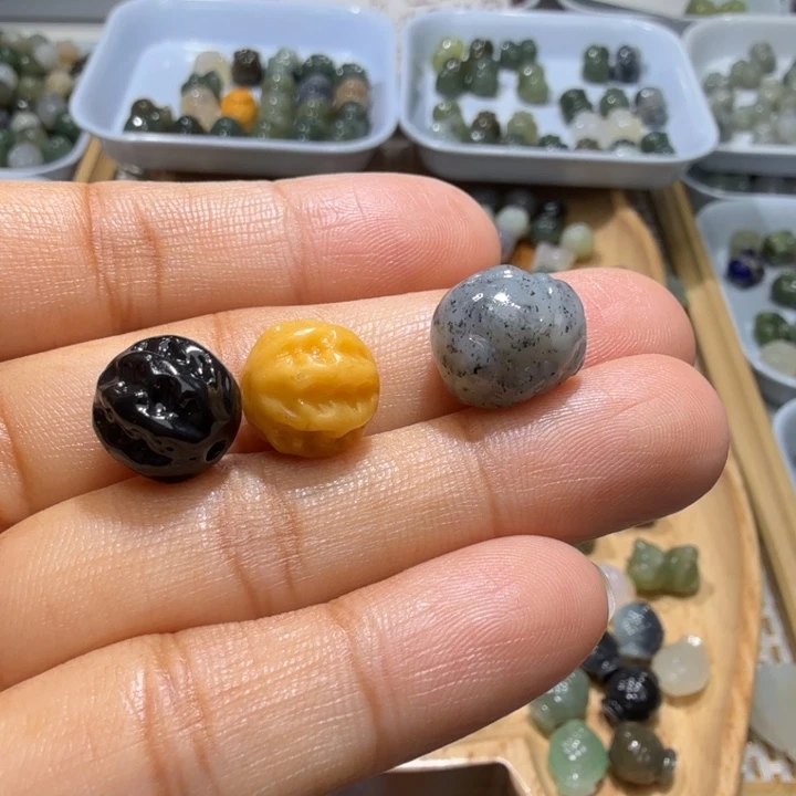 随***缘和田玉未镶嵌珠宝半成品