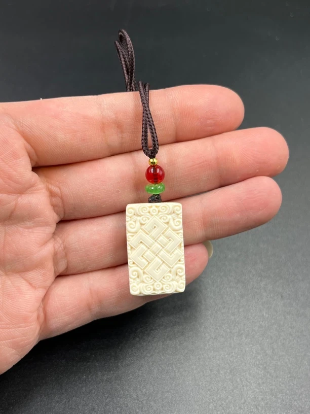 z2010 天然猛犸牙 保真 231中国结无事牌 支持鉴定 假一罚四