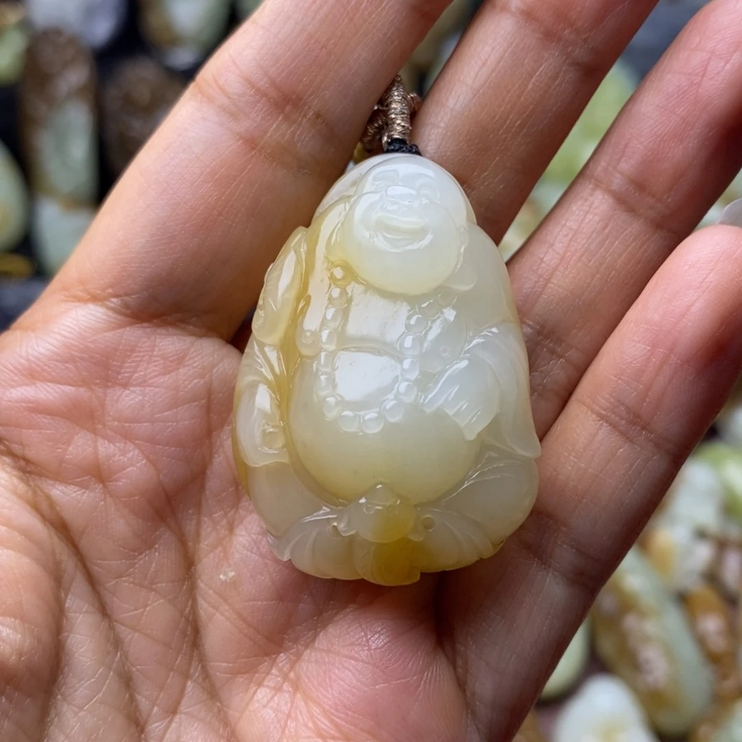 项链未镶嵌和田玉（糖玉）�*咚