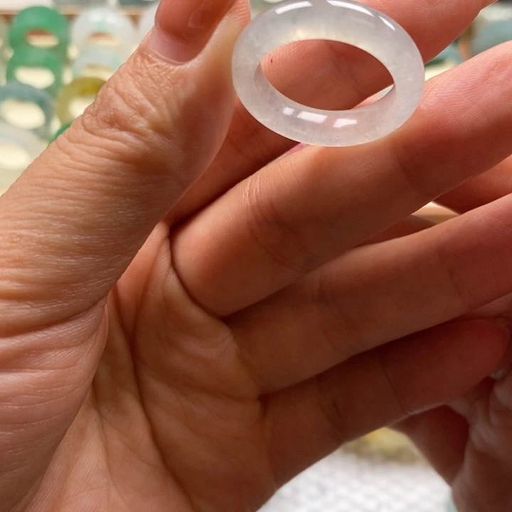 风***子翡翠戒指未镶嵌翡翠
