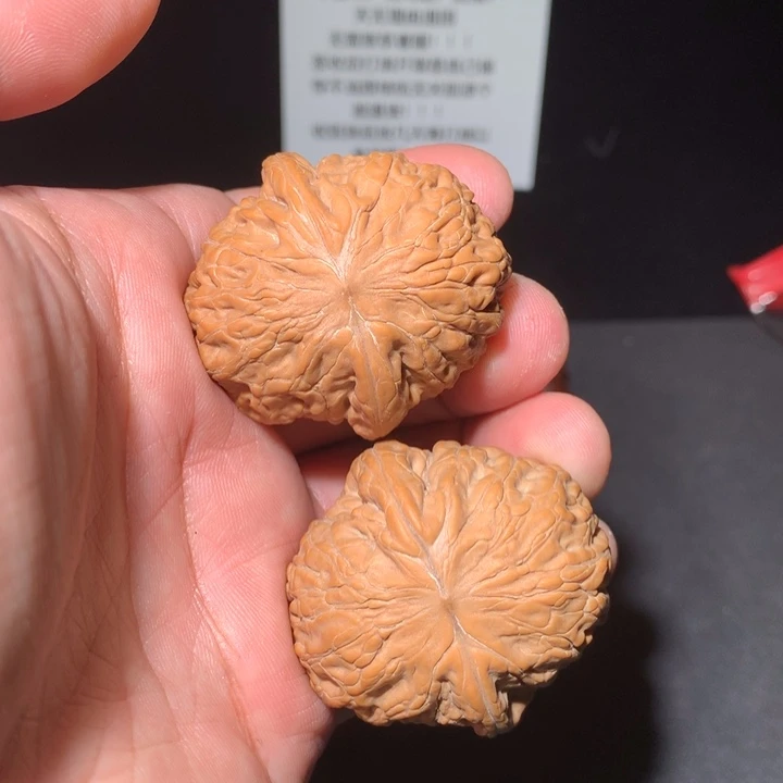 文玩核桃吊坠39铁锤肚42，118