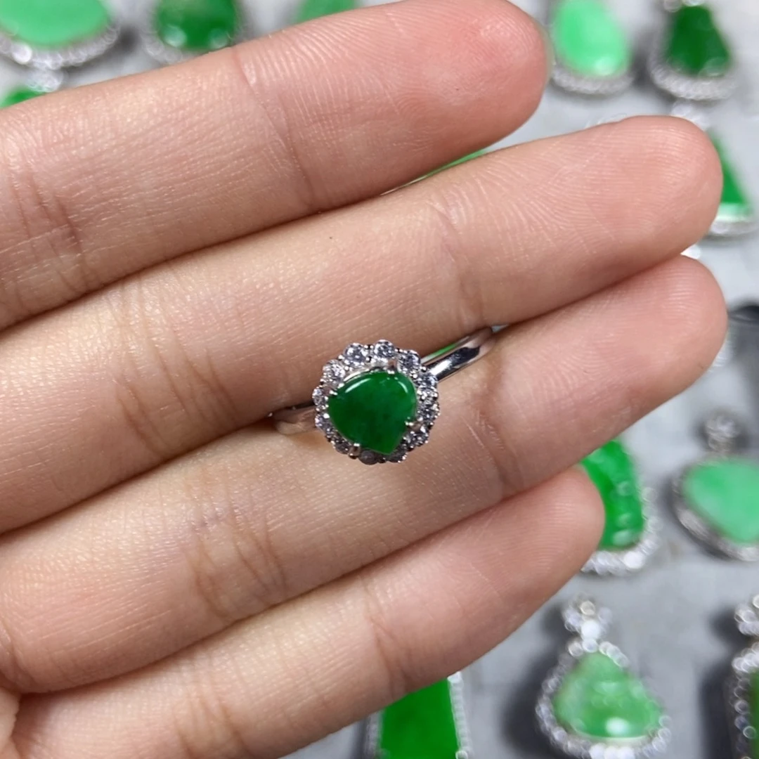 未镶嵌戒指翡翠爱心