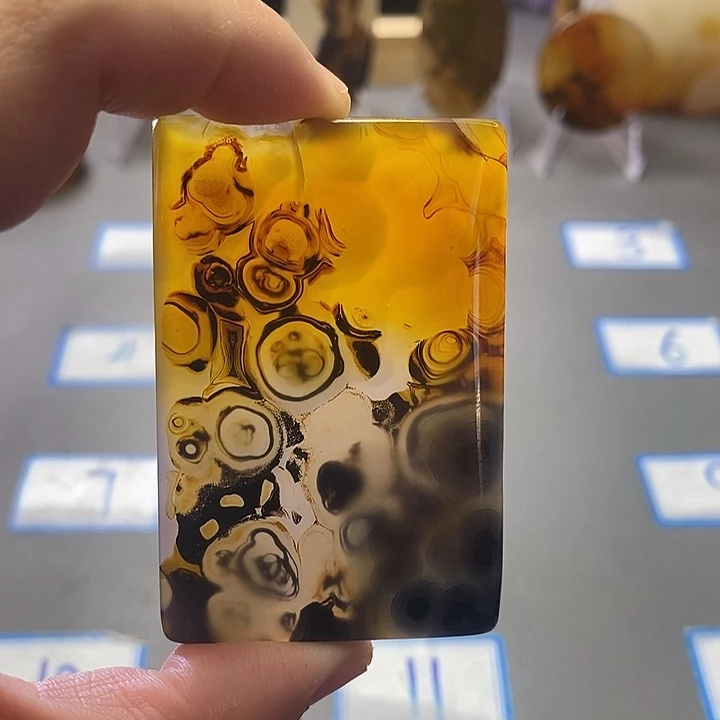 玛瑙/玉髓未镶嵌珠宝半成品