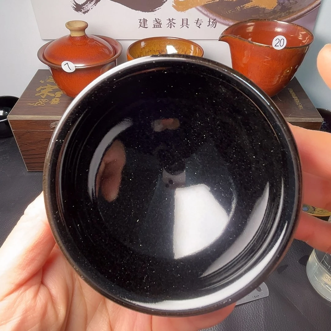 茶盏这两位领导者说是