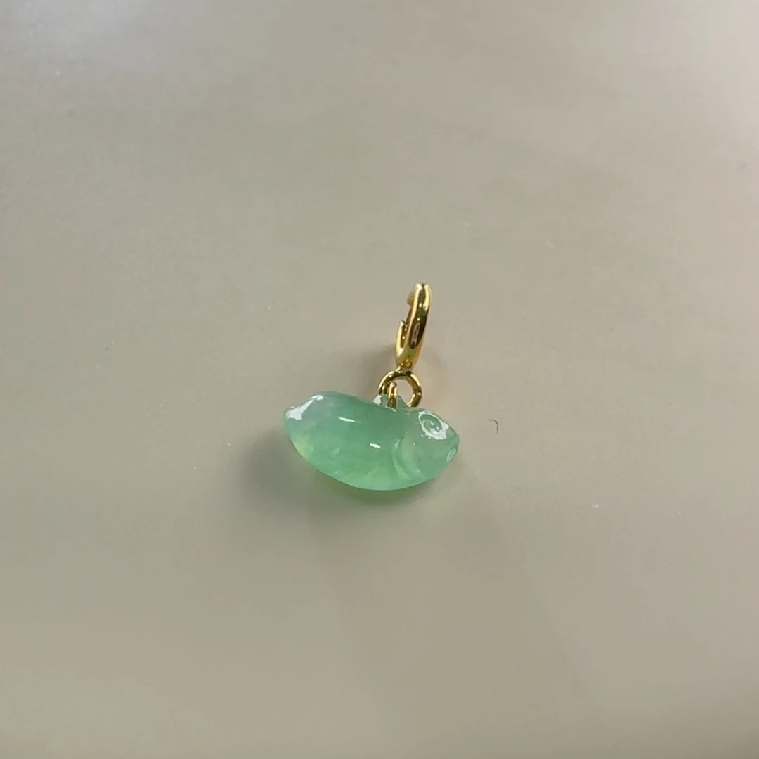 翡翠手链18K金镶嵌冰绿鲨鱼小滴溜