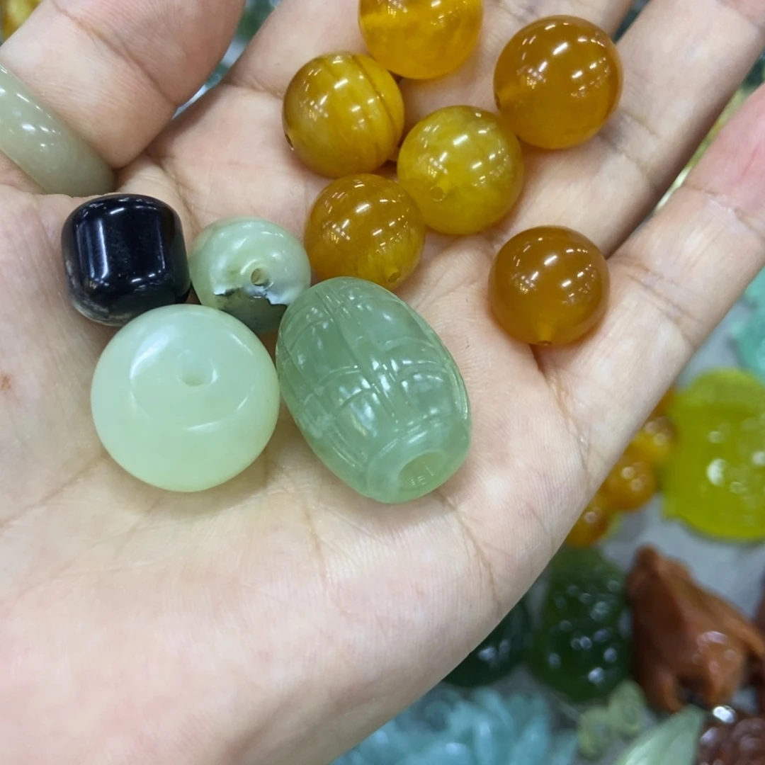未镶嵌蛇纹石玉挂件薰*草