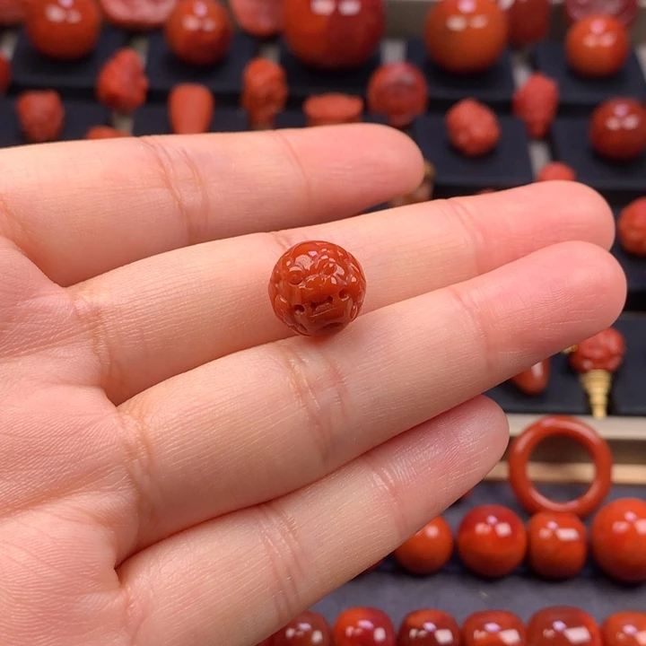 南红玛瑙未镶嵌貔犰单珠11.8MM