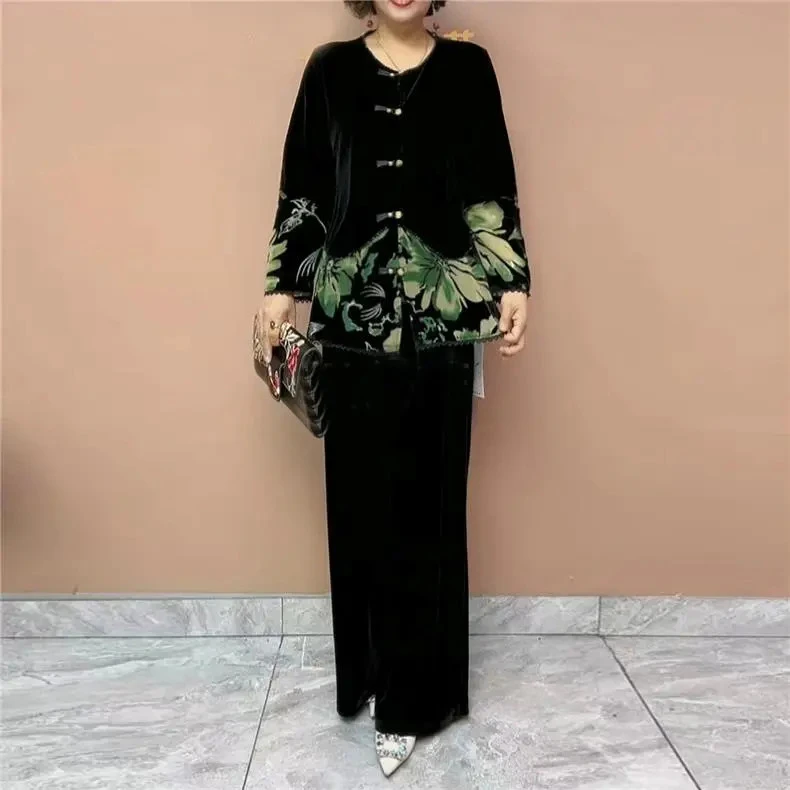 H秋季经典时尚妈妈丝绒烧花外套高档撞色设计阔腿裤大码两件套