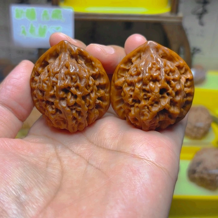 文玩核桃吊坠官帽