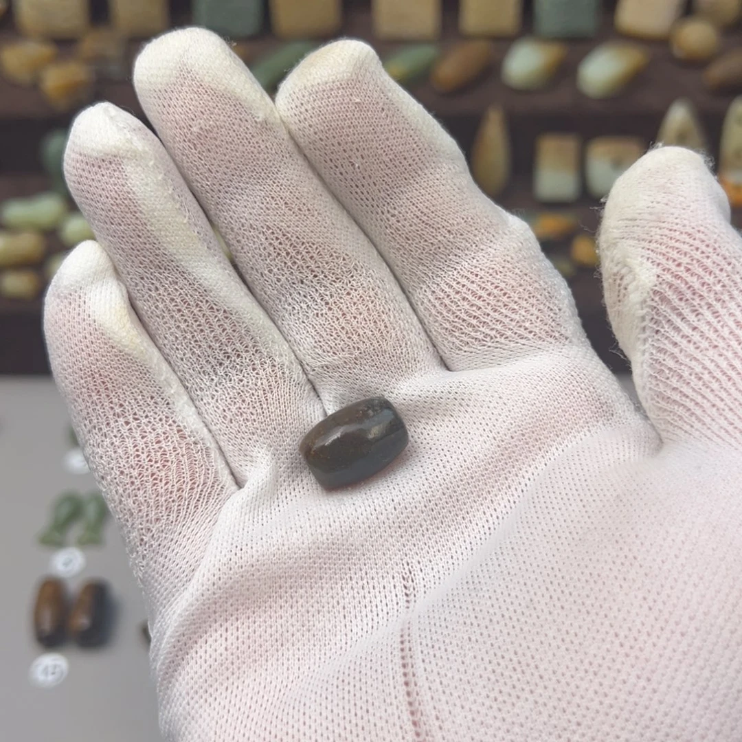 岫岩河磨玉（透闪石质玉）未镶嵌颈饰