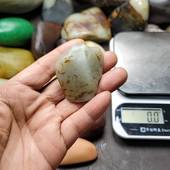 和田玉（糖玉）未镶嵌挂件